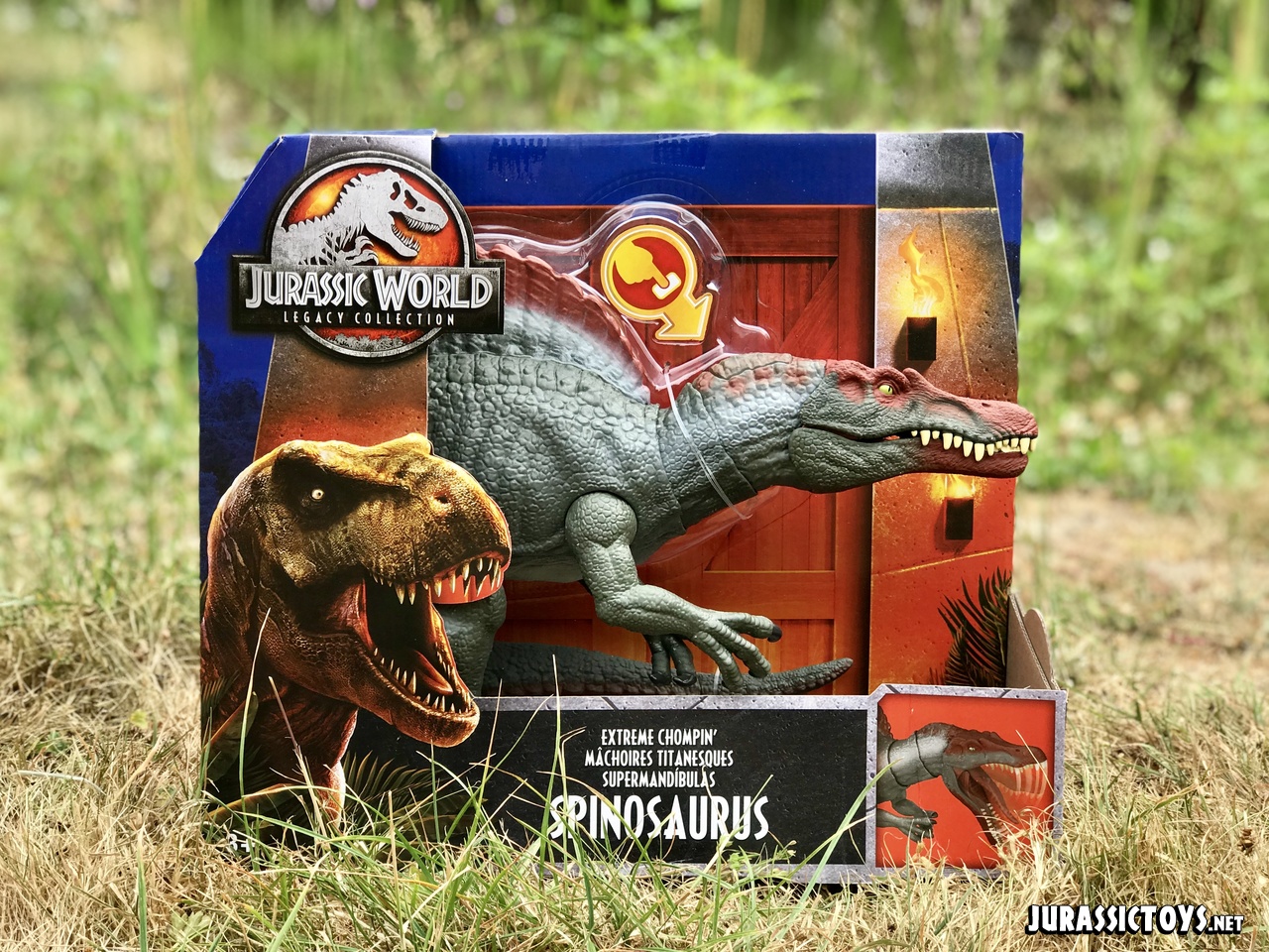 Jurassic World Legacy Collection Spinosaurus Extreme Chompin Dinosaur Park Toy 