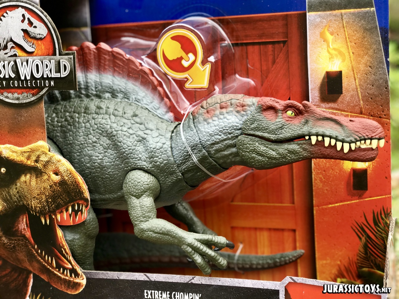 Mattel Jurassic World Extreme Chompin Spinosaurus