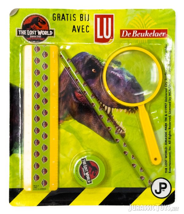 Stationary set with magnifying glass